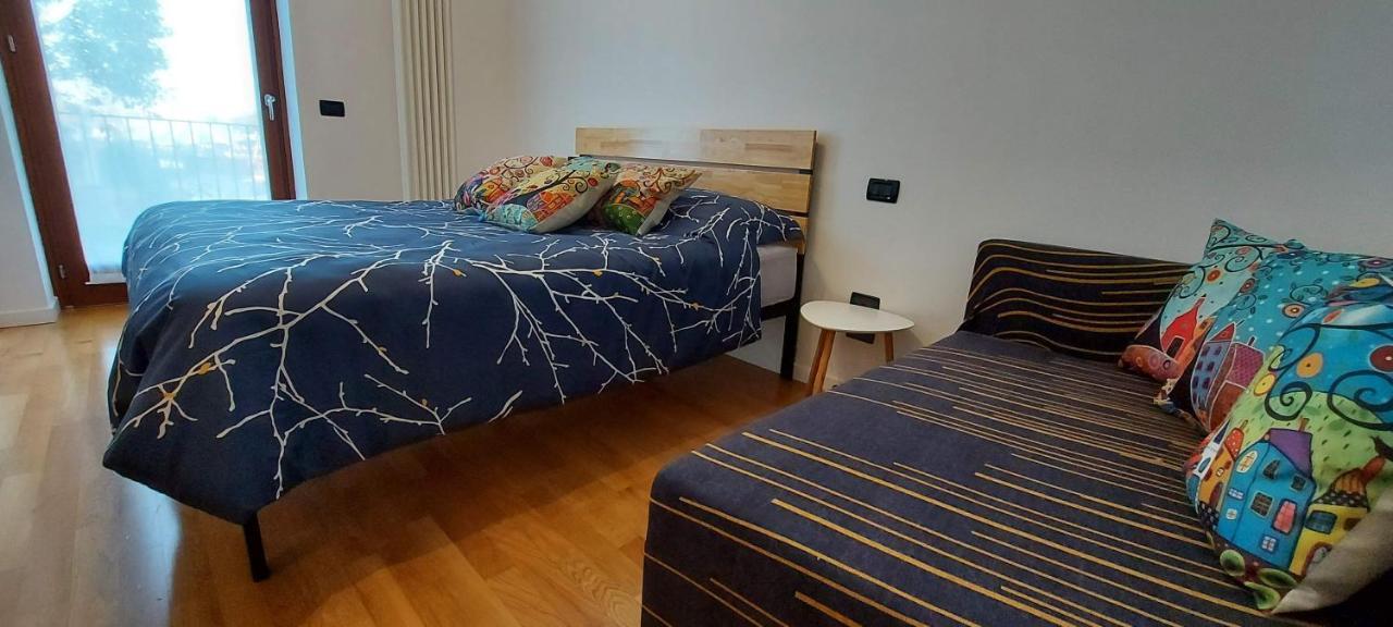 Casa Dolcitalia A Gardaland Con Piscina Apartment Ronchi  Ngoại thất bức ảnh